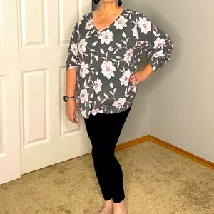 EVRI super soft Everyday TEE floral print.